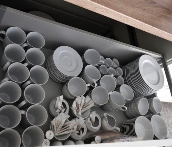 Geschirr im Fr&uuml;hst&uuml;cksraum