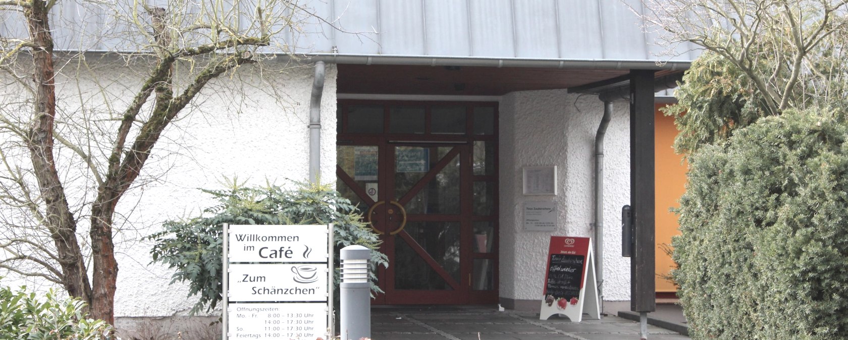 Caf&eacute;-SB-Restaurant "Zum Sch&auml;nzchen", &copy; VG Pellenz/Chagas da Silva