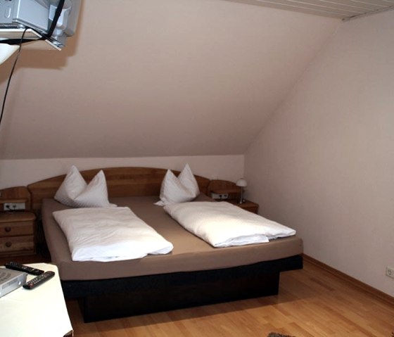 Fewo Pellenzer Seepfad - Chambre1