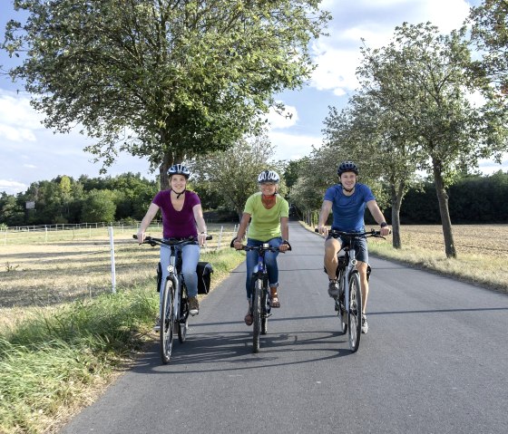 Unterwegs auf der Radschleife Basalt, &copy; Vulkanregion Laacher See/Klaus-Peter Kappest