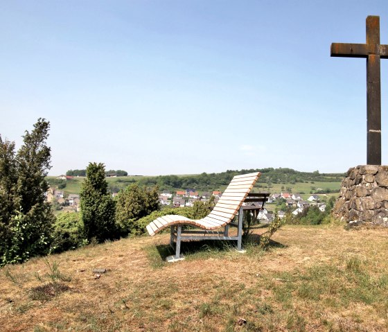 Liege am Ehrenkreuz Riethel, © Jürgen Thierfelder