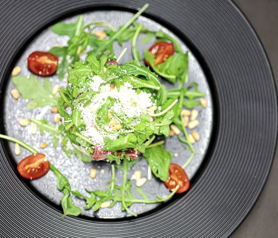 Handgeklopftes Carpaccio vom Eifler Rind an Trüffelvinaigrette