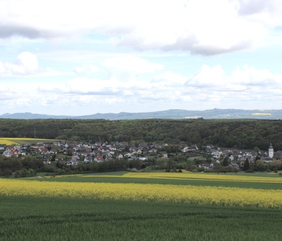 Blick auf K&ouml;nigsfeld, &copy; VG Brohltal / Schote