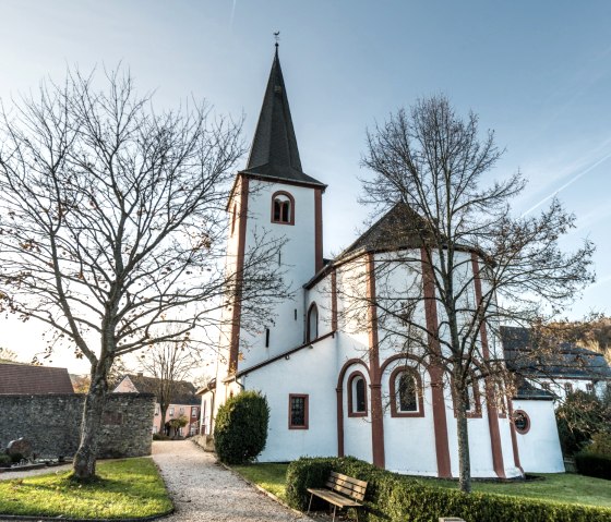 Abbaye de Niederehe, étape 8 du sentier de l'Eifel, © Eifel Tourismus GmbH, D. Ketz