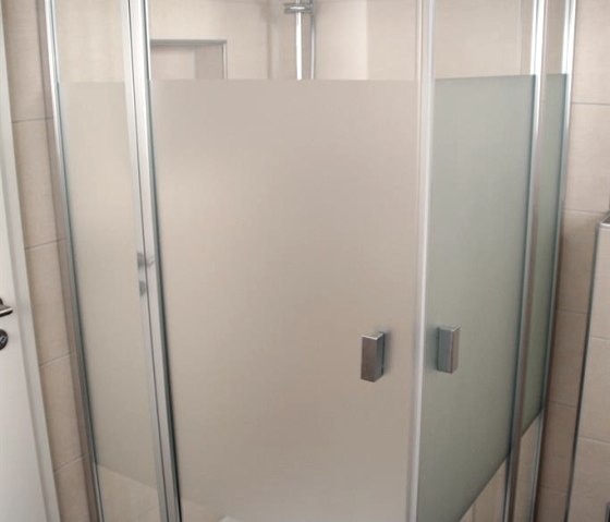 Pellenzblick EG Douche