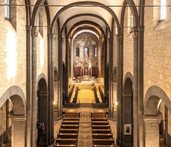 Blick in die Abteikirche Maria Laach, &copy; Eifel Tourismus GmbH, D. Ketz