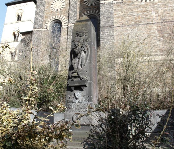 St. Arnulf- Kriegsdenkmal, &copy; VG Pellenz/Chagas da Silva
