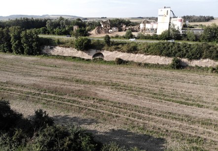 Drohnenaufnahme Stollen im Krufter Bachtal, © Maximilian Kloft