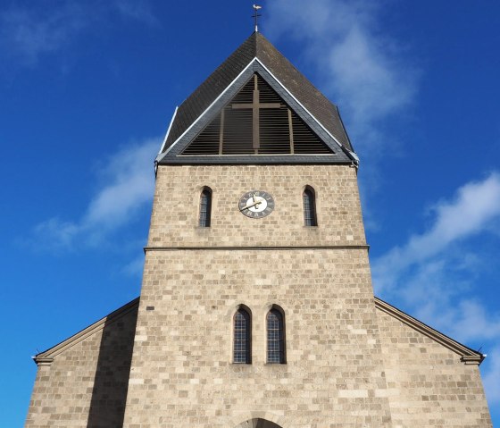 St. Florinus - Kirchturm, © VG Mendig/Neideck