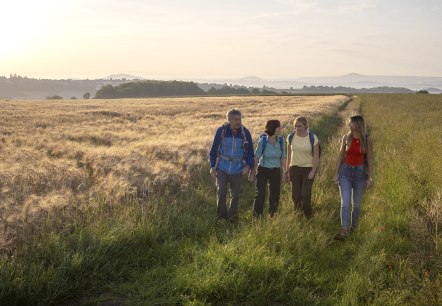 Geocache-Abstecher - Laachus angelt in Obermendig 2, © Rhein-Mosel-Eifel-Touristik/Klaus-Peter Kappest