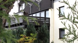 Hotelansicht, &copy; Nordeifel Tourismus GmbH & Garni Hotel Haus Salzberg